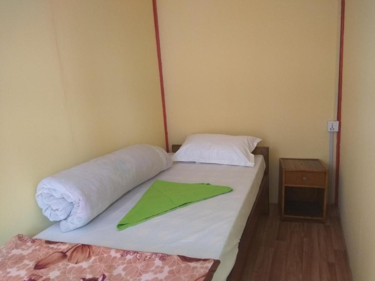 Beehive Hostel Kathmandu Exterior photo
